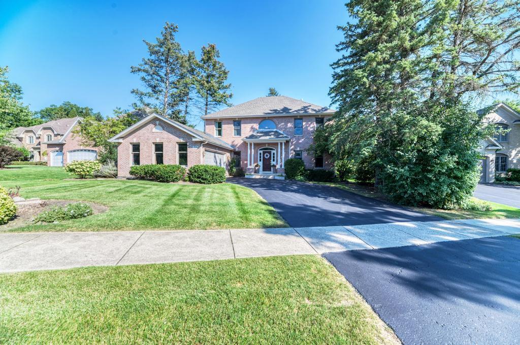 218 Tiffany Ln., Roselle, IL 60172