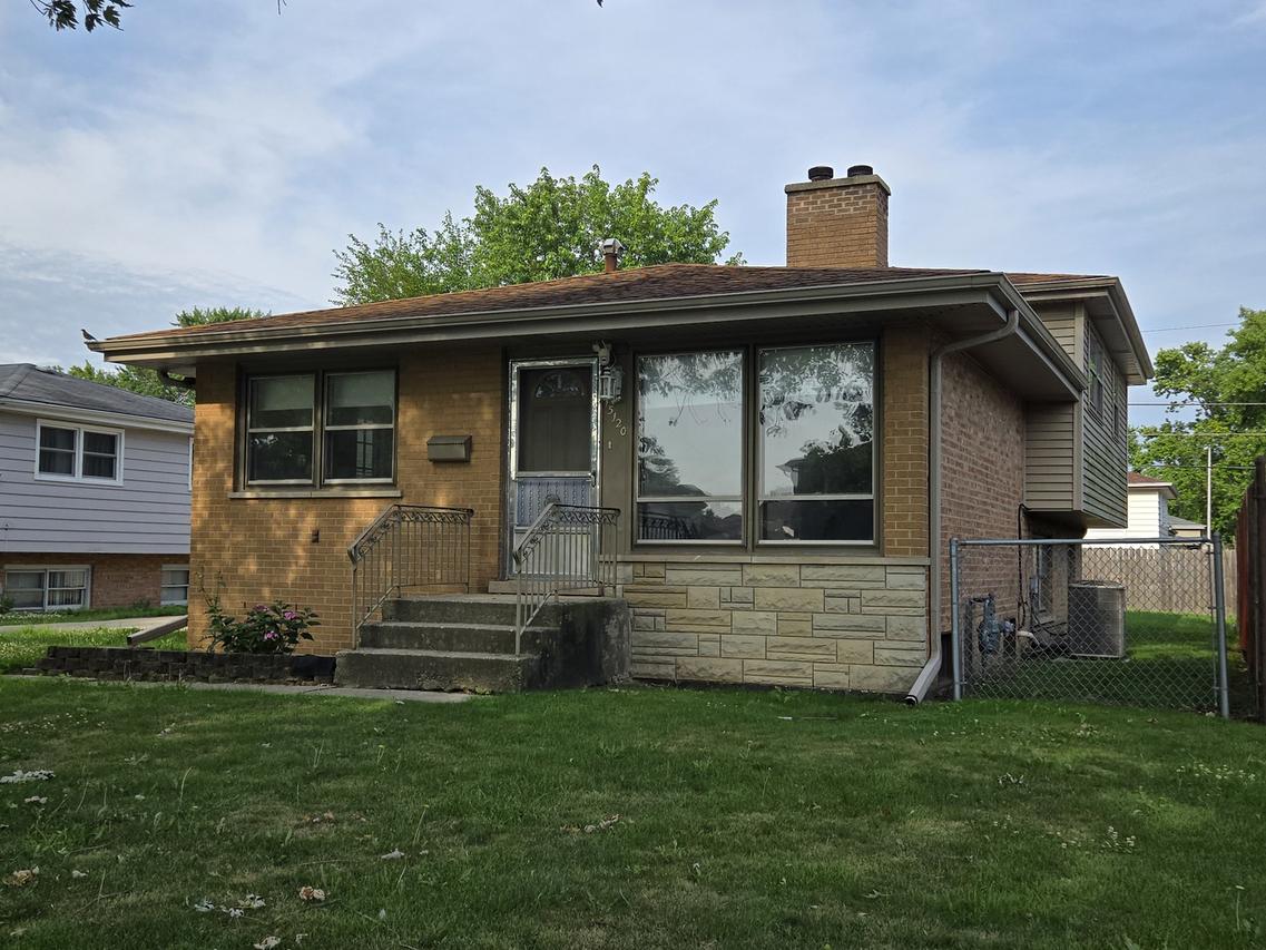 15120 Hamlin Ave., Midlothian, IL 60445