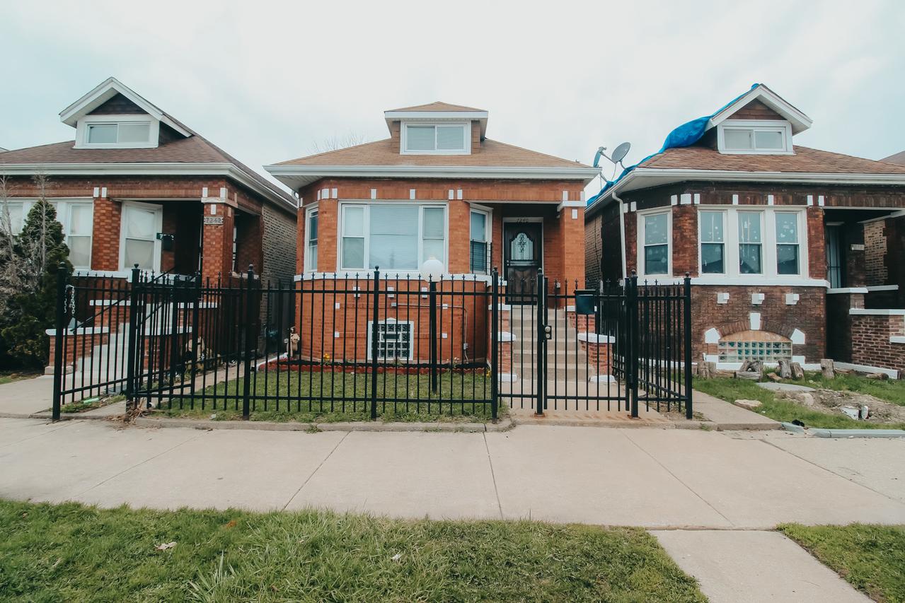7240 S Oakley Ave., Chicago, IL 60636