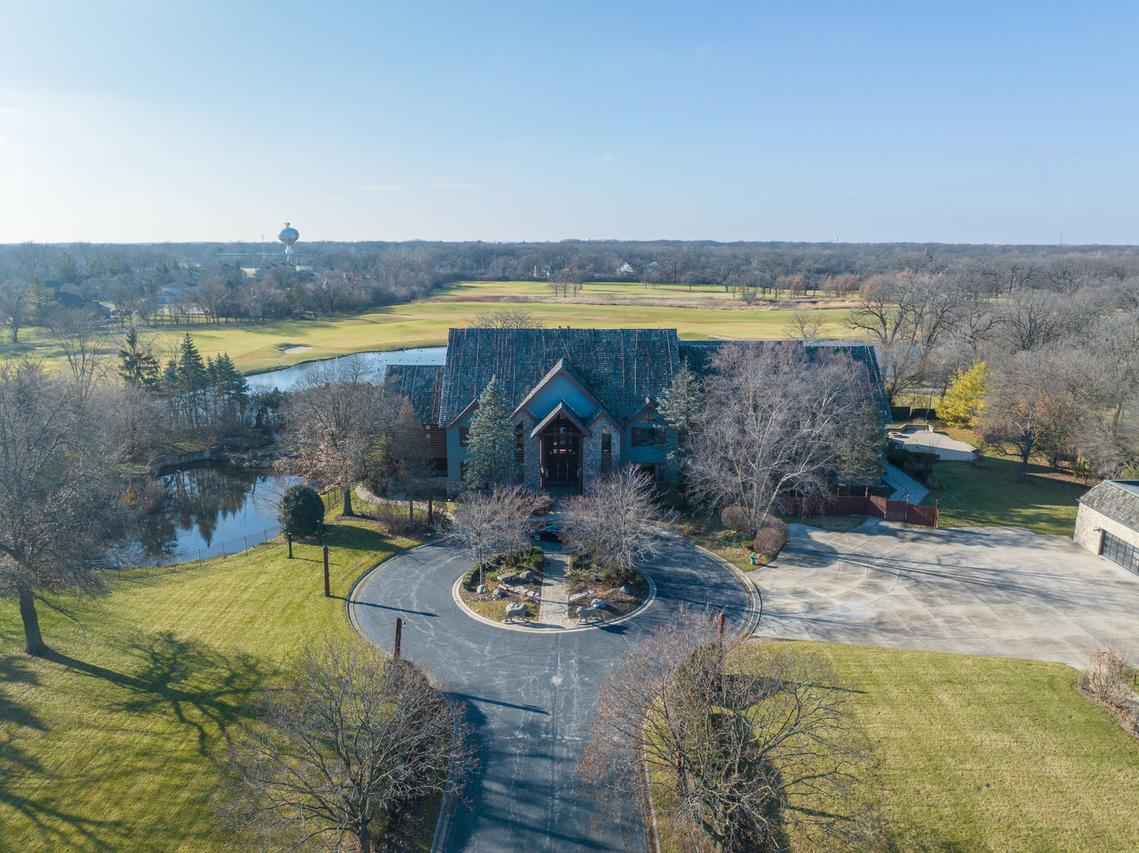 1 Maros Ln., Olympia Fields, IL 60461