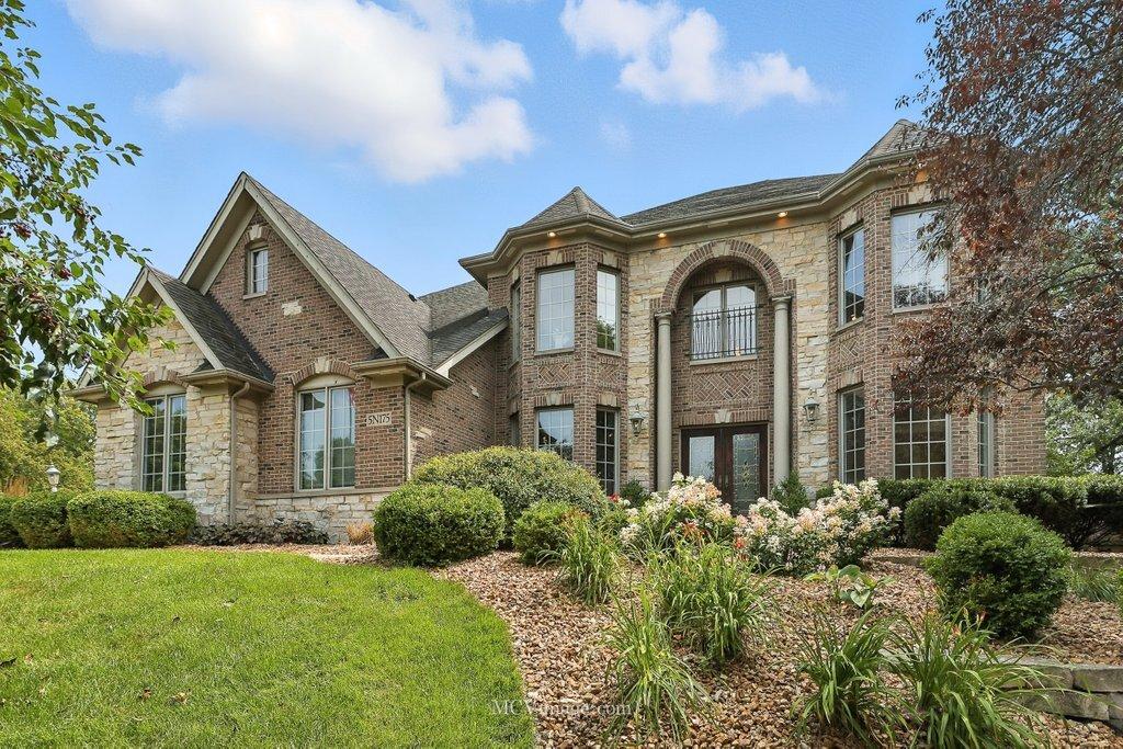 5N175 Oak Hill Dr., St. Charles, IL 60175