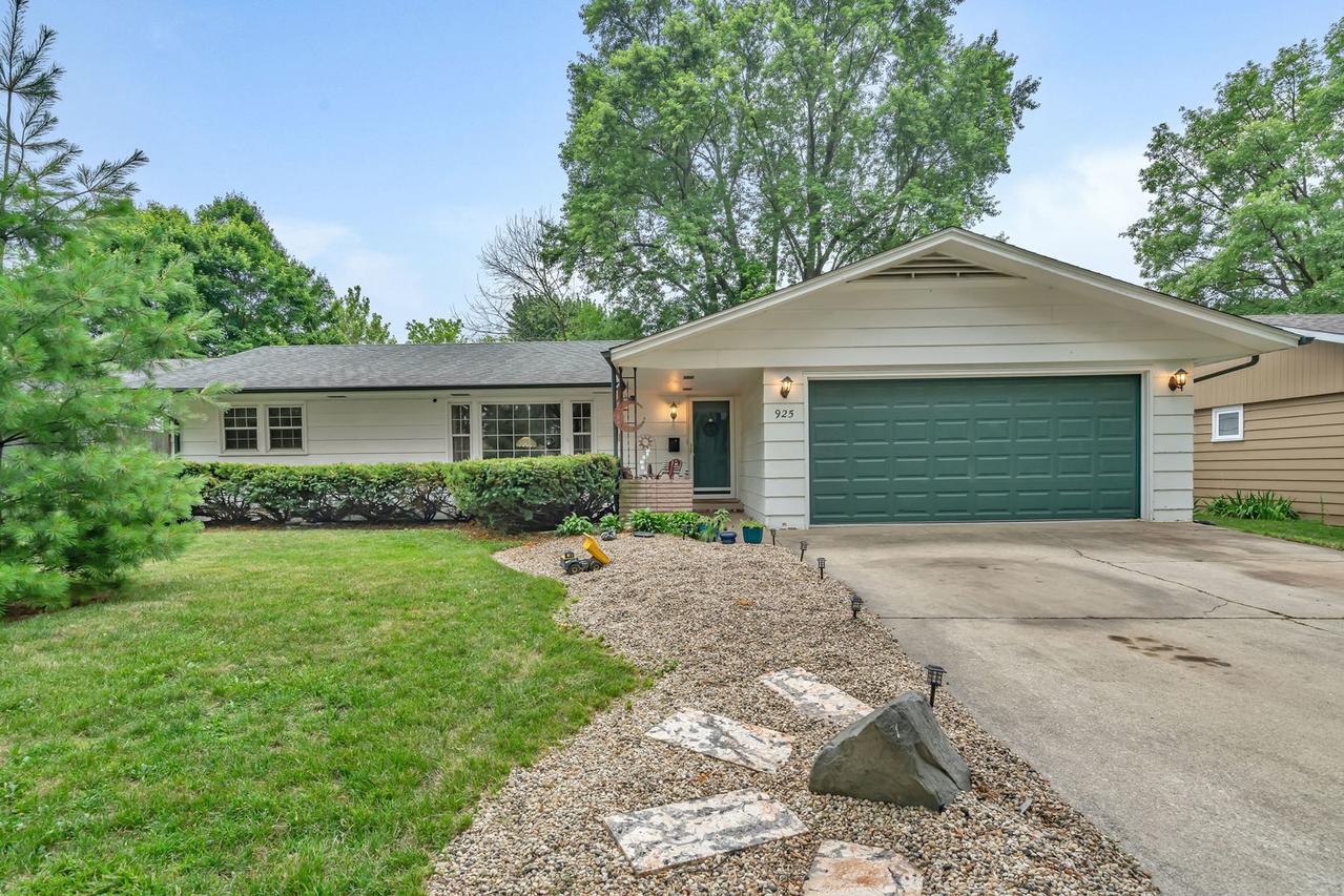 925 Maitland Dr., Lockport, IL 60441