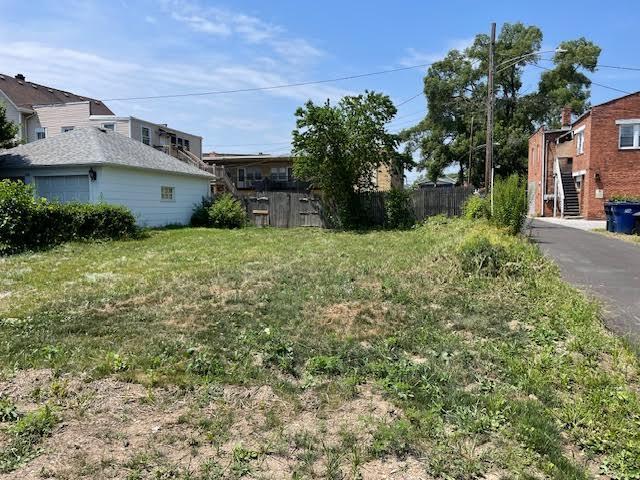 12840 Gregory St., Blue Island, IL 60406