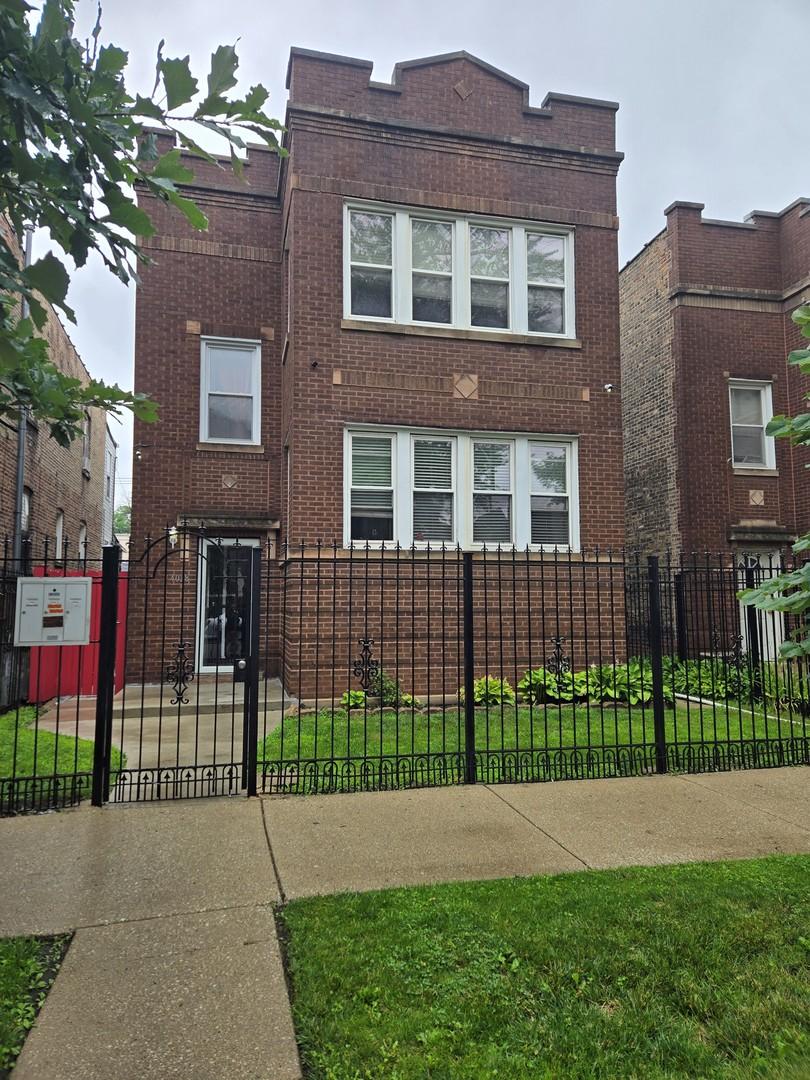 4028 W Crystal St., Chicago, IL 60651