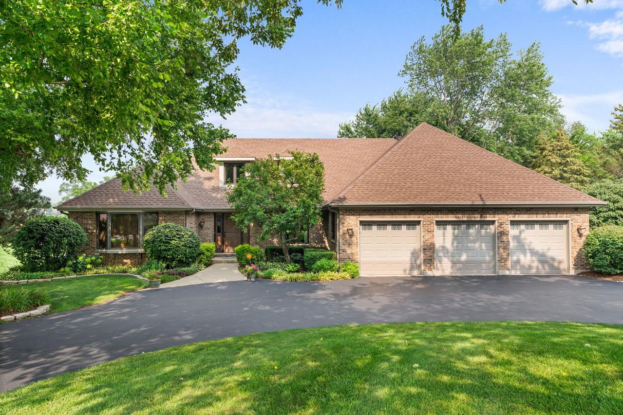 3814 Church Hill Ln., Crystal Lake, IL 60014