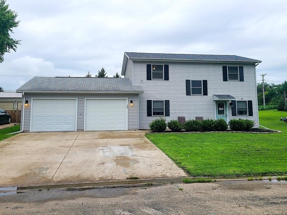 108 Hillside Dr., Polo, IL 61064