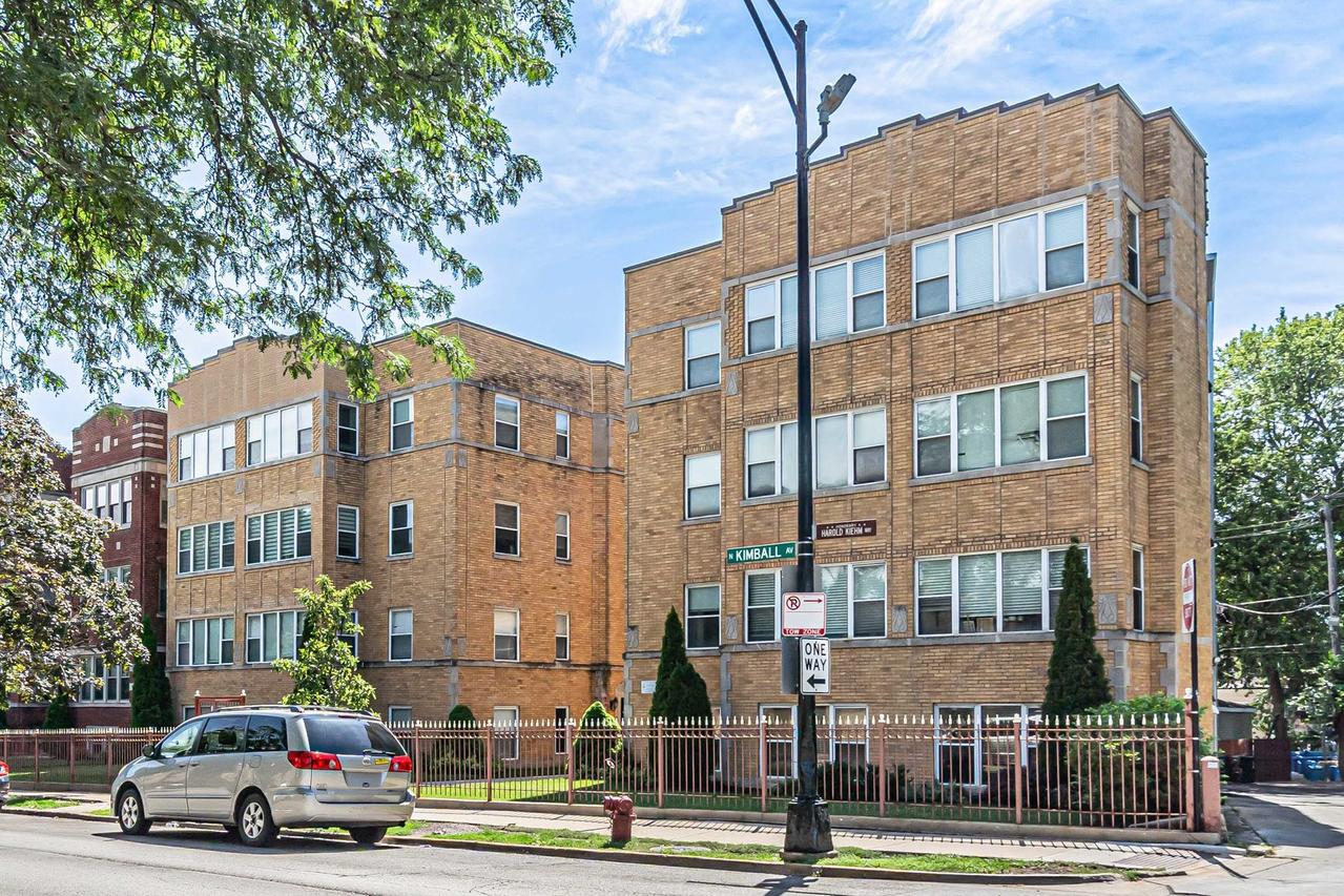 4944 N Kimball Ave. #3W, Chicago, IL 60625