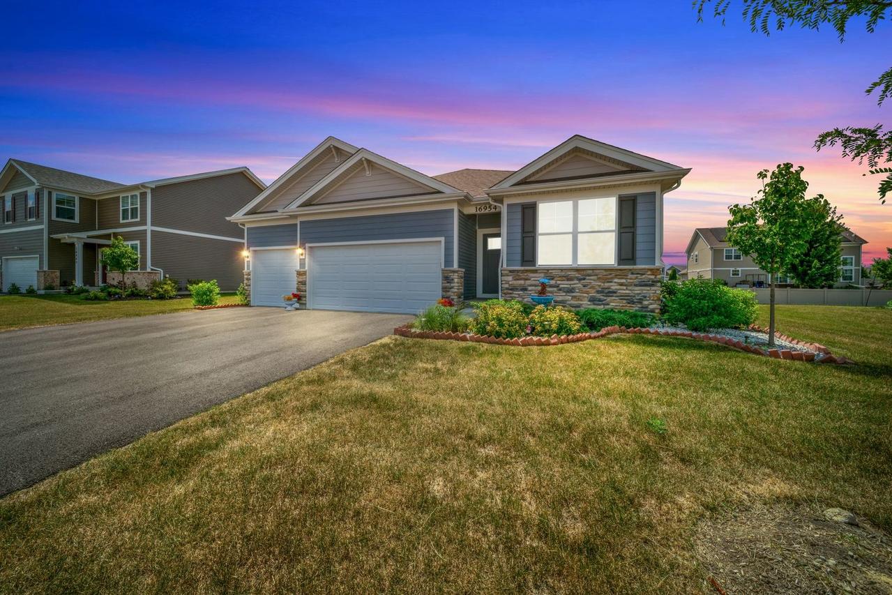 16954 S Lucas Dr., Plainfield, IL 60586