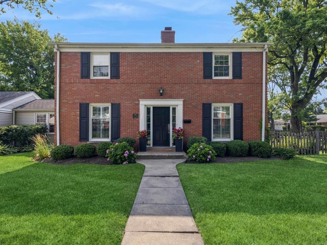 2430 Covert Rd., Glenview, IL 60025