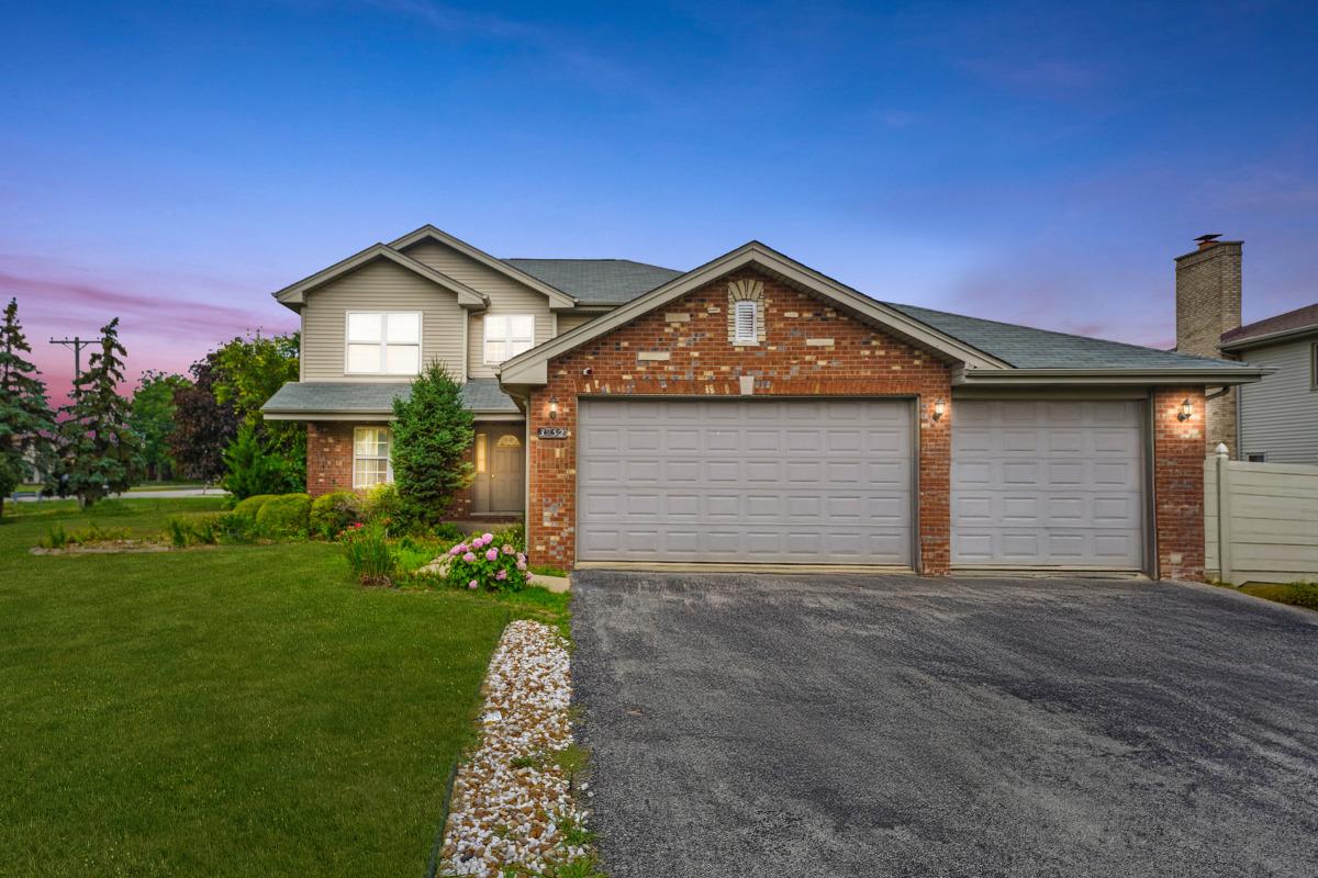 19055 Crawford Ave., Flossmoor, IL 60422