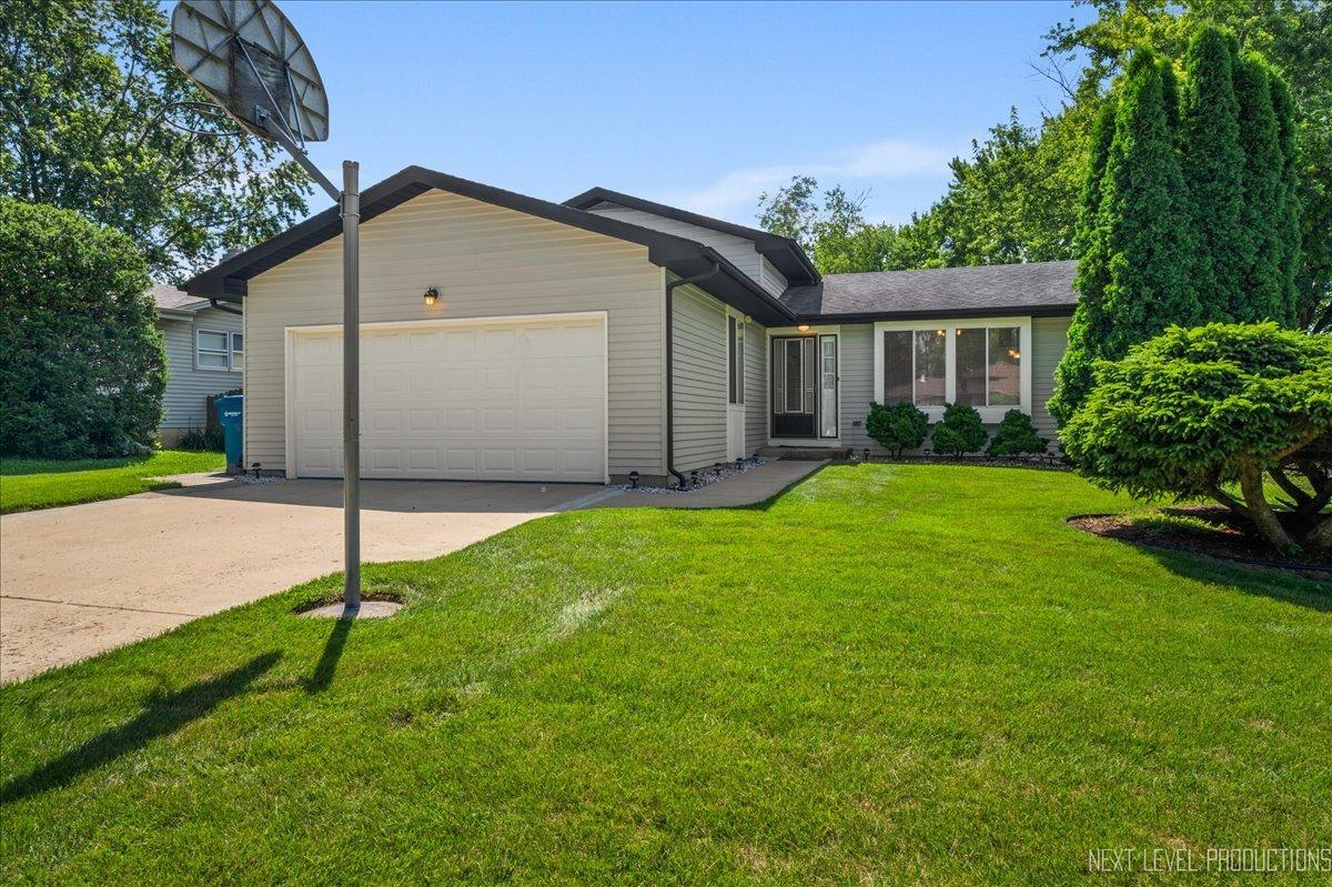 35W837 Crispin Dr., Elgin, IL 60123