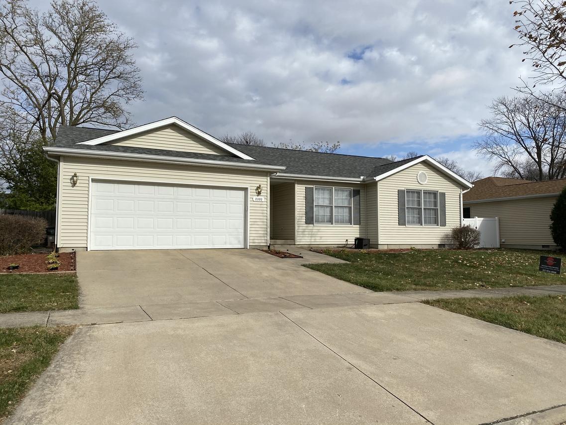 2202 E Delaware Ave., Urbana, IL 61802