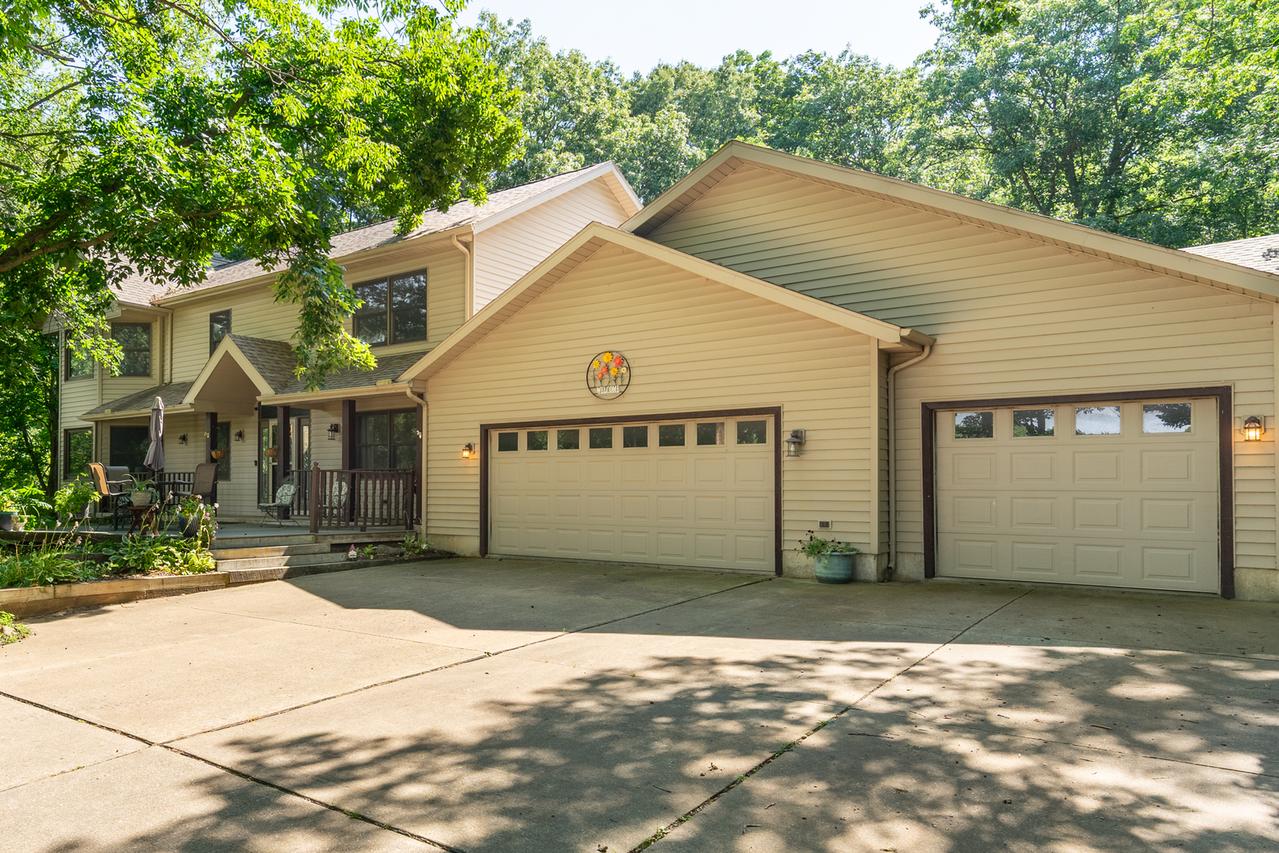 1368 Lake Wildwood Dr., Varna, IL 61375