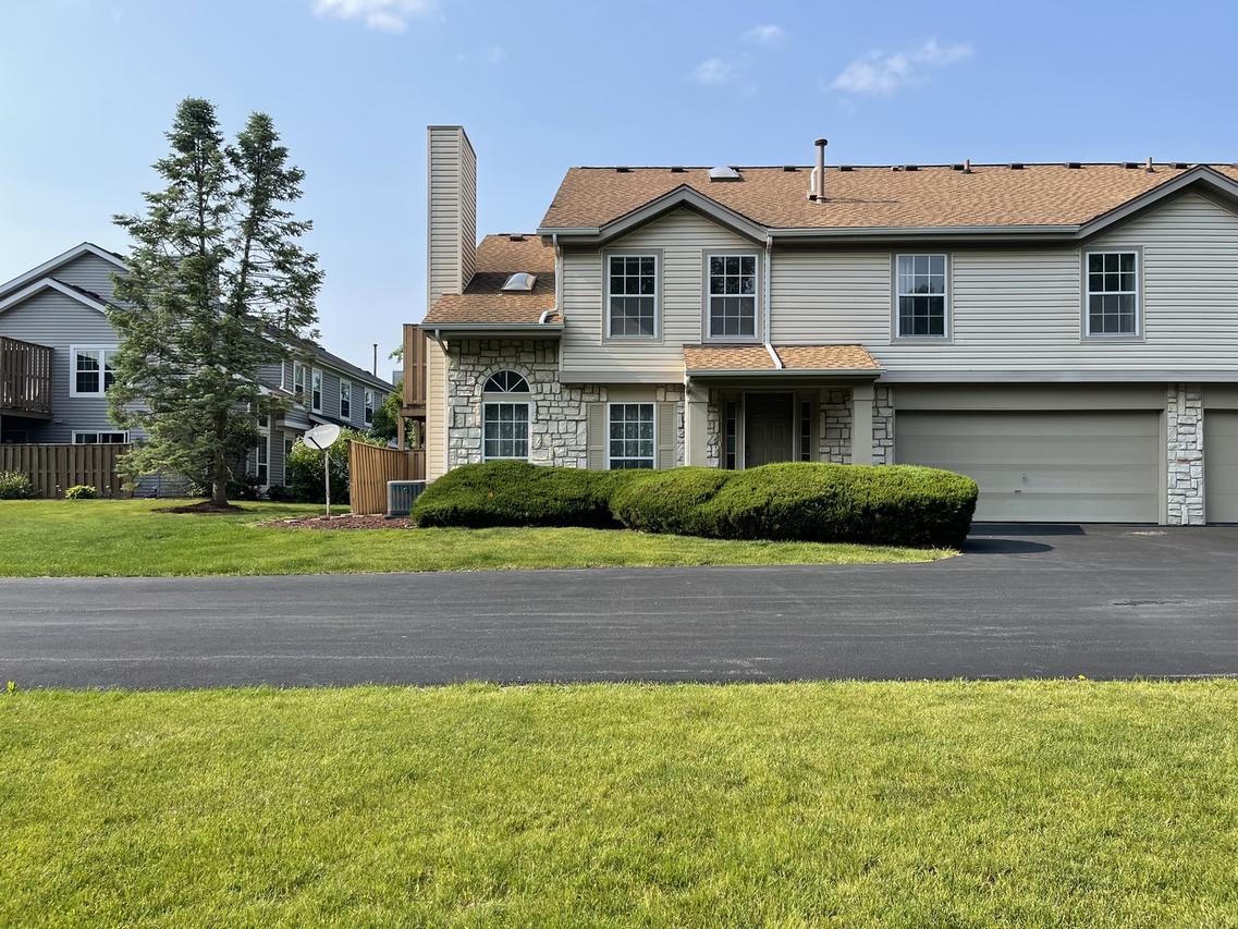 3S043 Timber Dr. #043, Warrenville, IL 60555