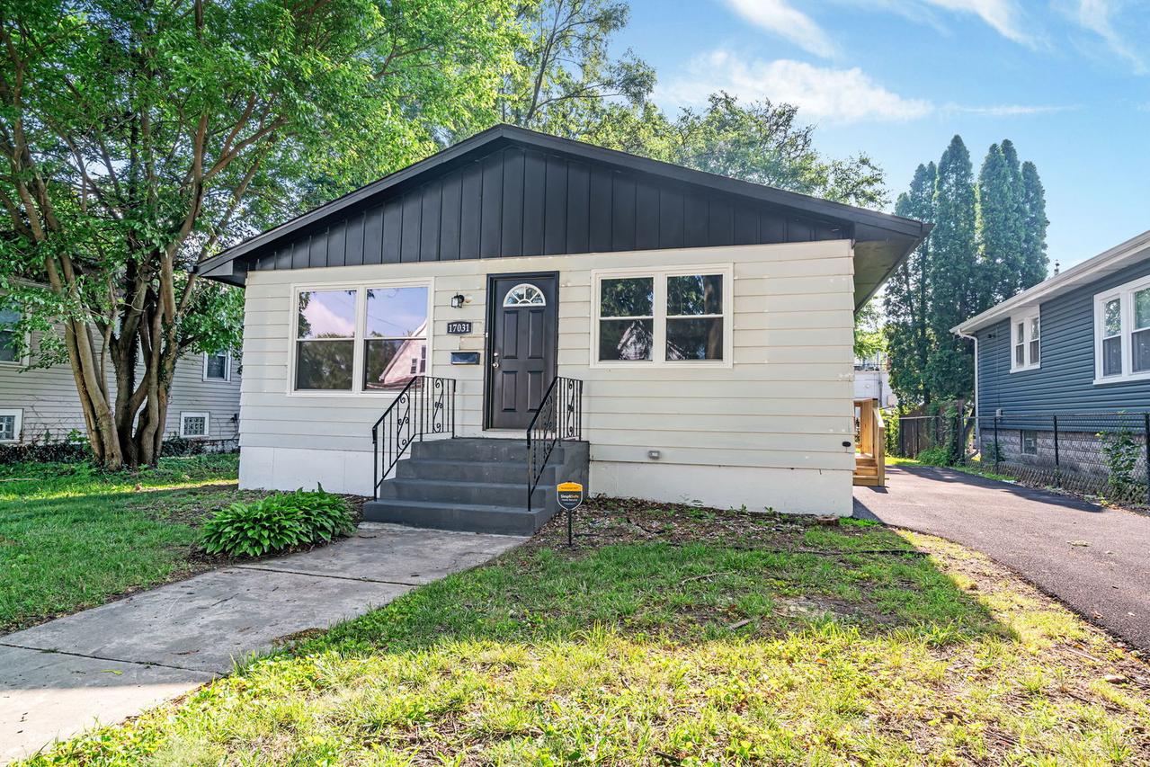17031 Shea Ave., Hazel Crest, IL 60429