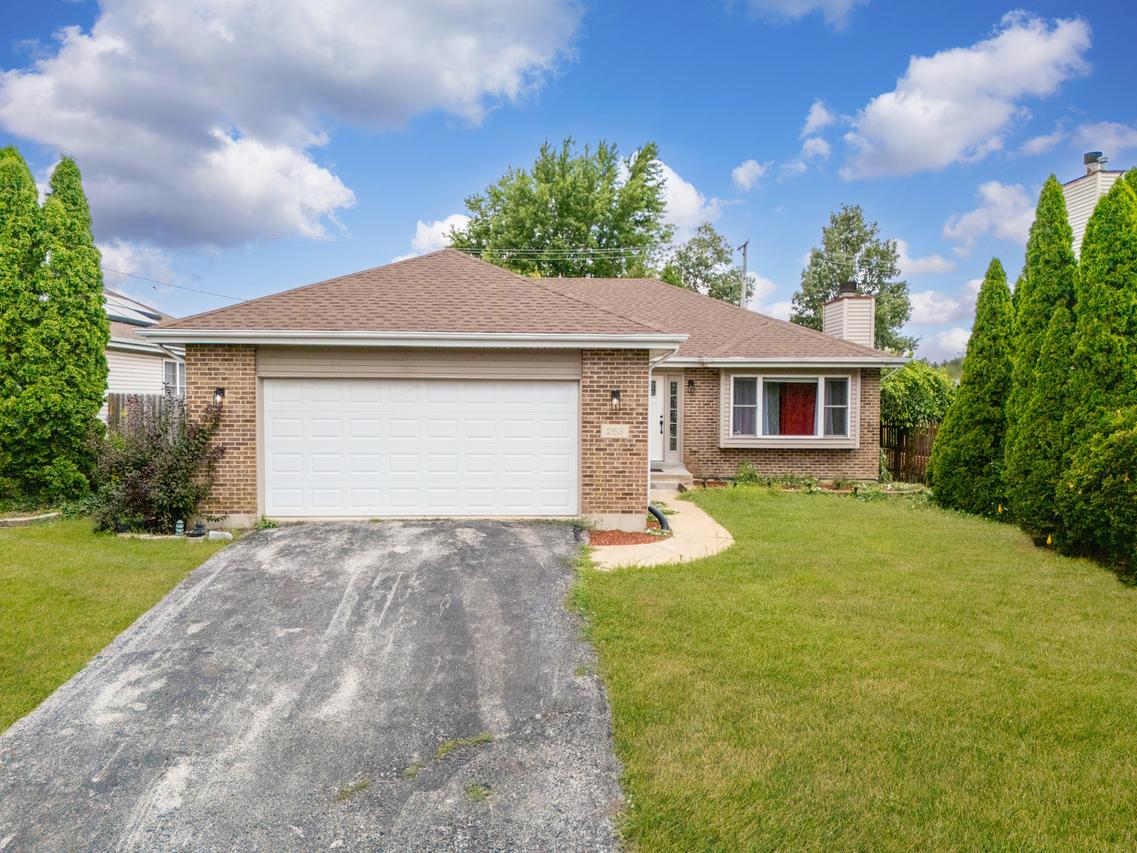 263 E 34th St., Steger, IL 60475