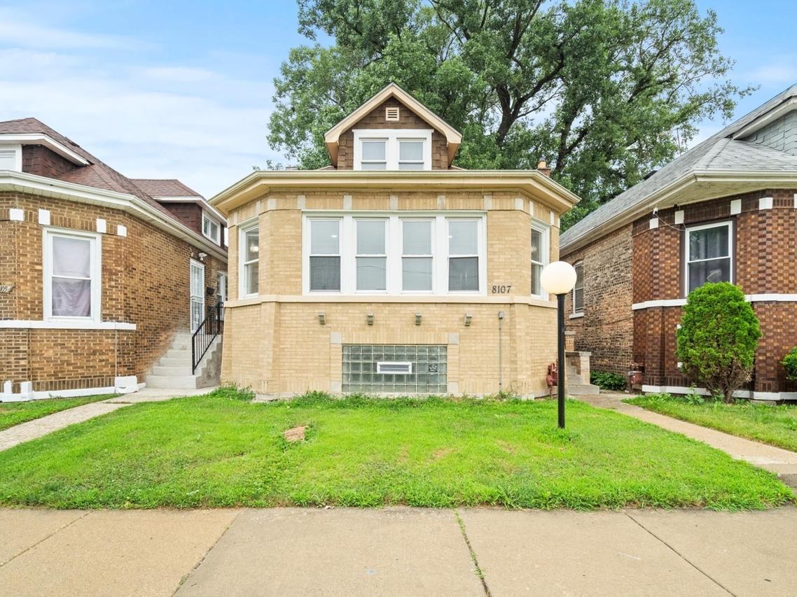 8107 S Princeton Ave., Chicago, IL 60620