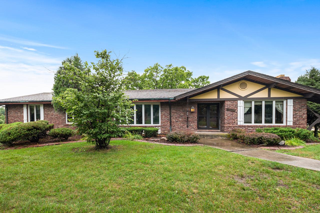 15242 Hollywood Dr., Orland Park, IL 60462