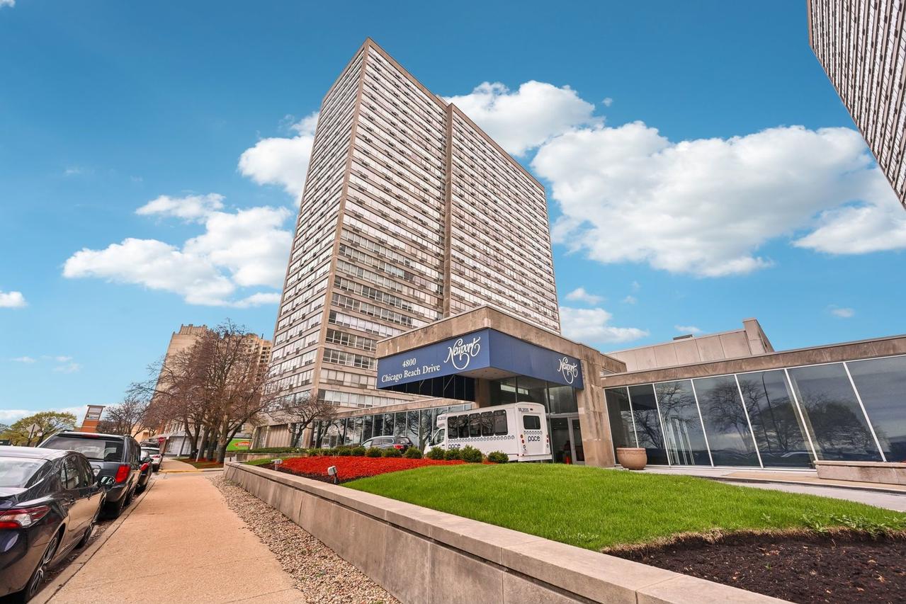 4800 S Chicago Beach Dr. #702S, Chicago, IL 60615