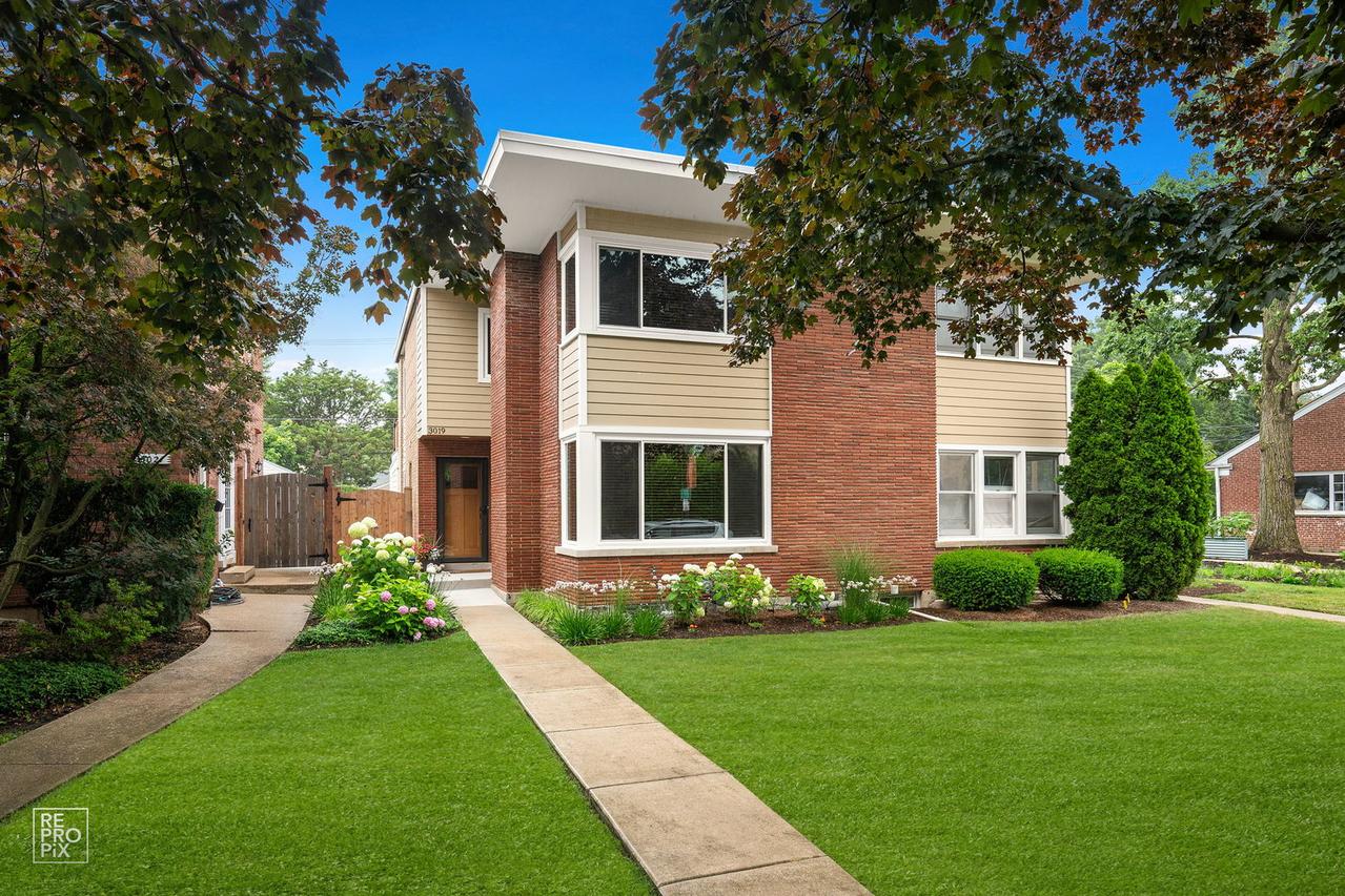 3019 Central St., Evanston, IL 60201