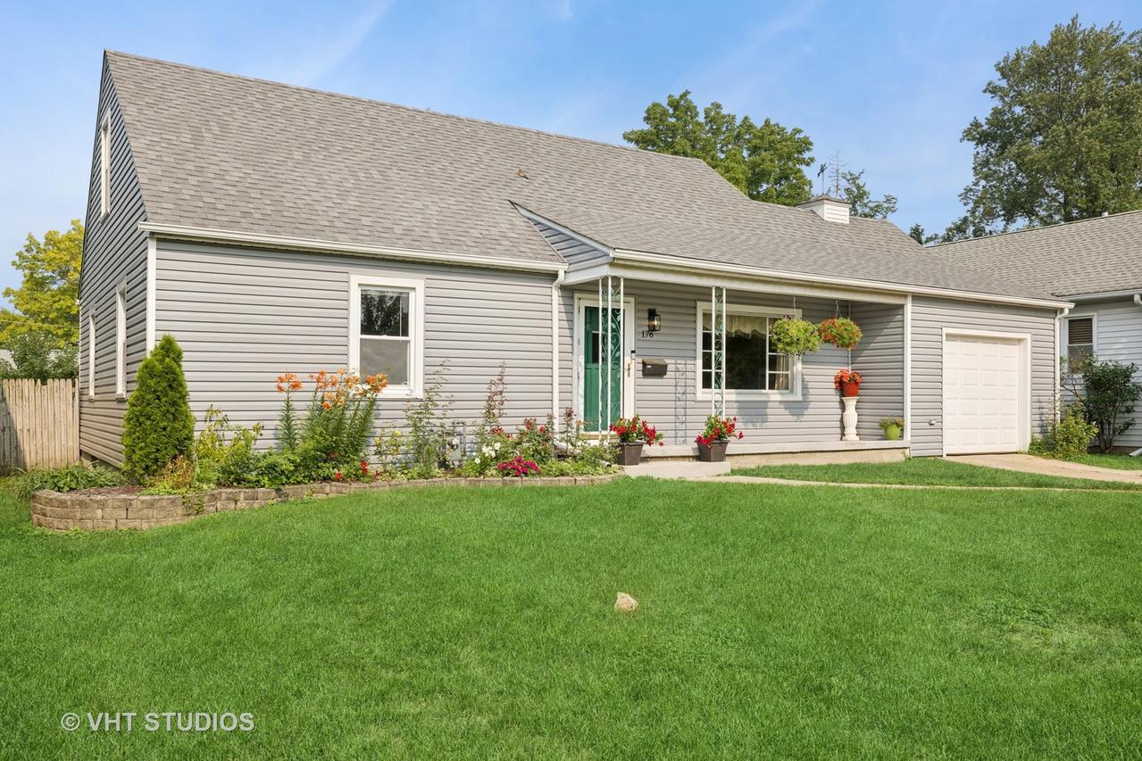 176 Mallery Ave., Elgin, IL 60123