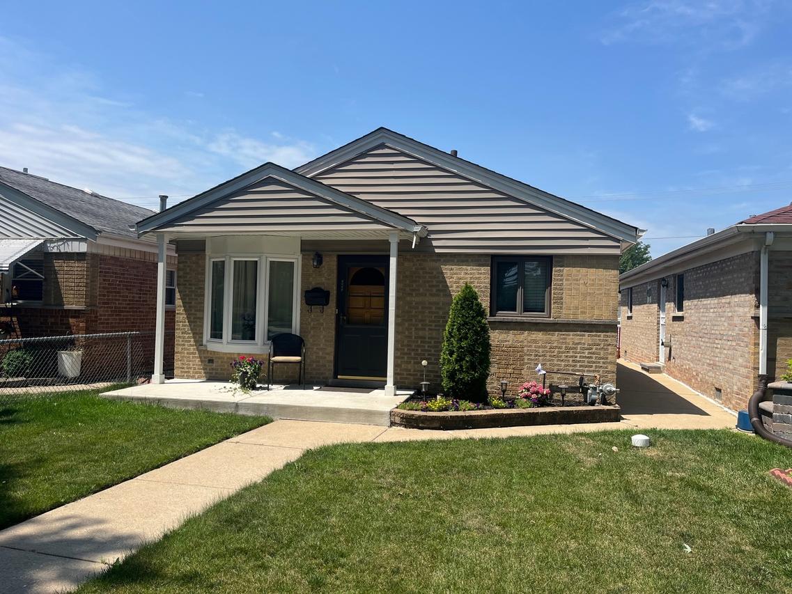 7824 Lavergne Ave., Burbank, IL 60459