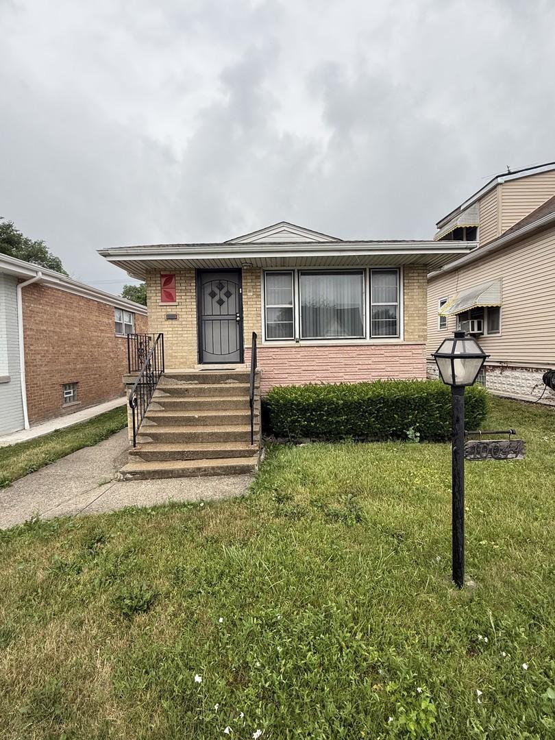 10044 S Indiana Ave., Chicago, IL 60628