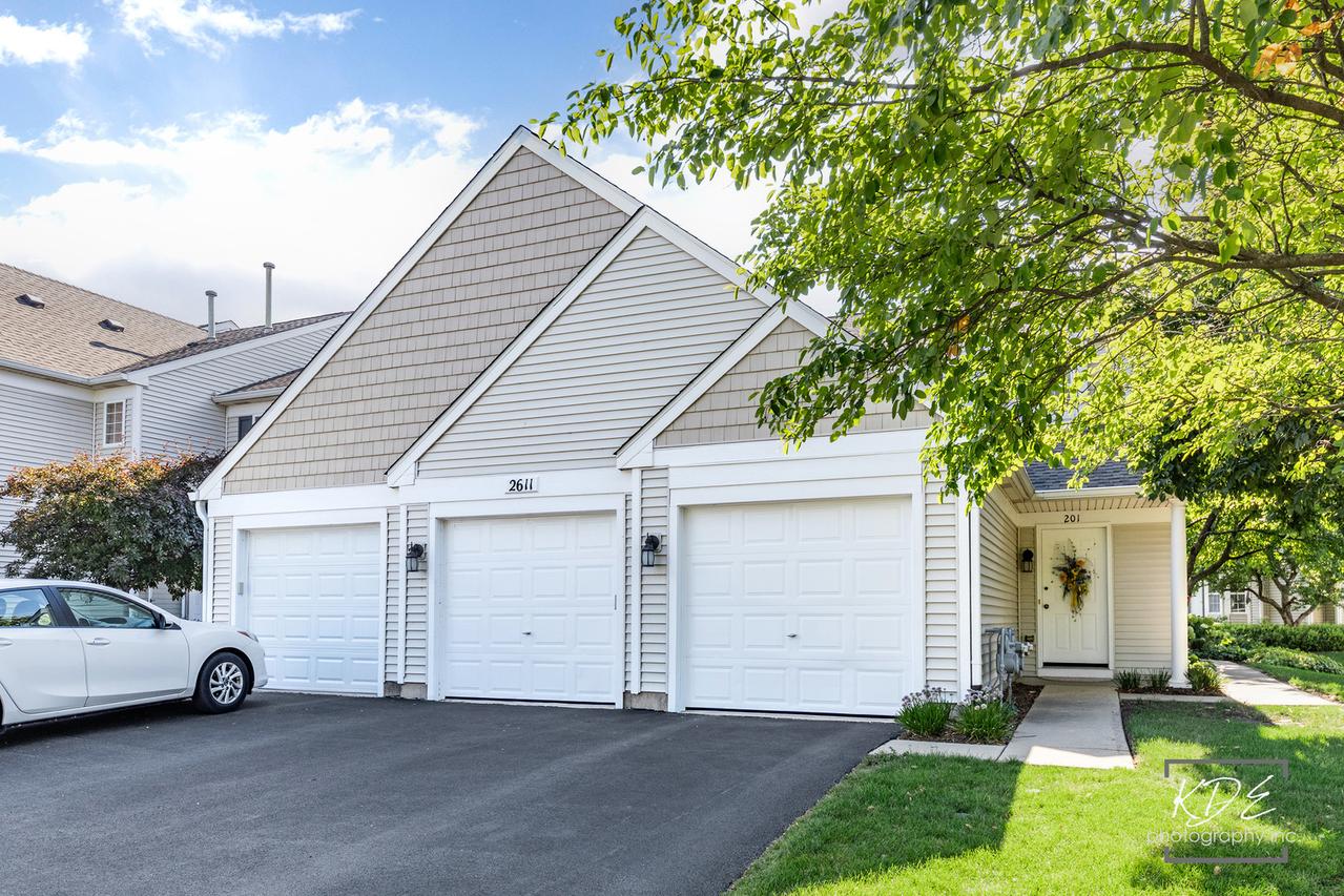 2611 Cedar Glade Dr. #201, Naperville, IL 60564