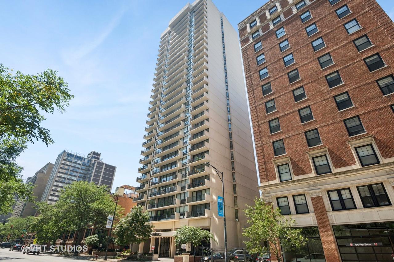 3150 N Sheridan Rd. #5A, Chicago, IL 60657