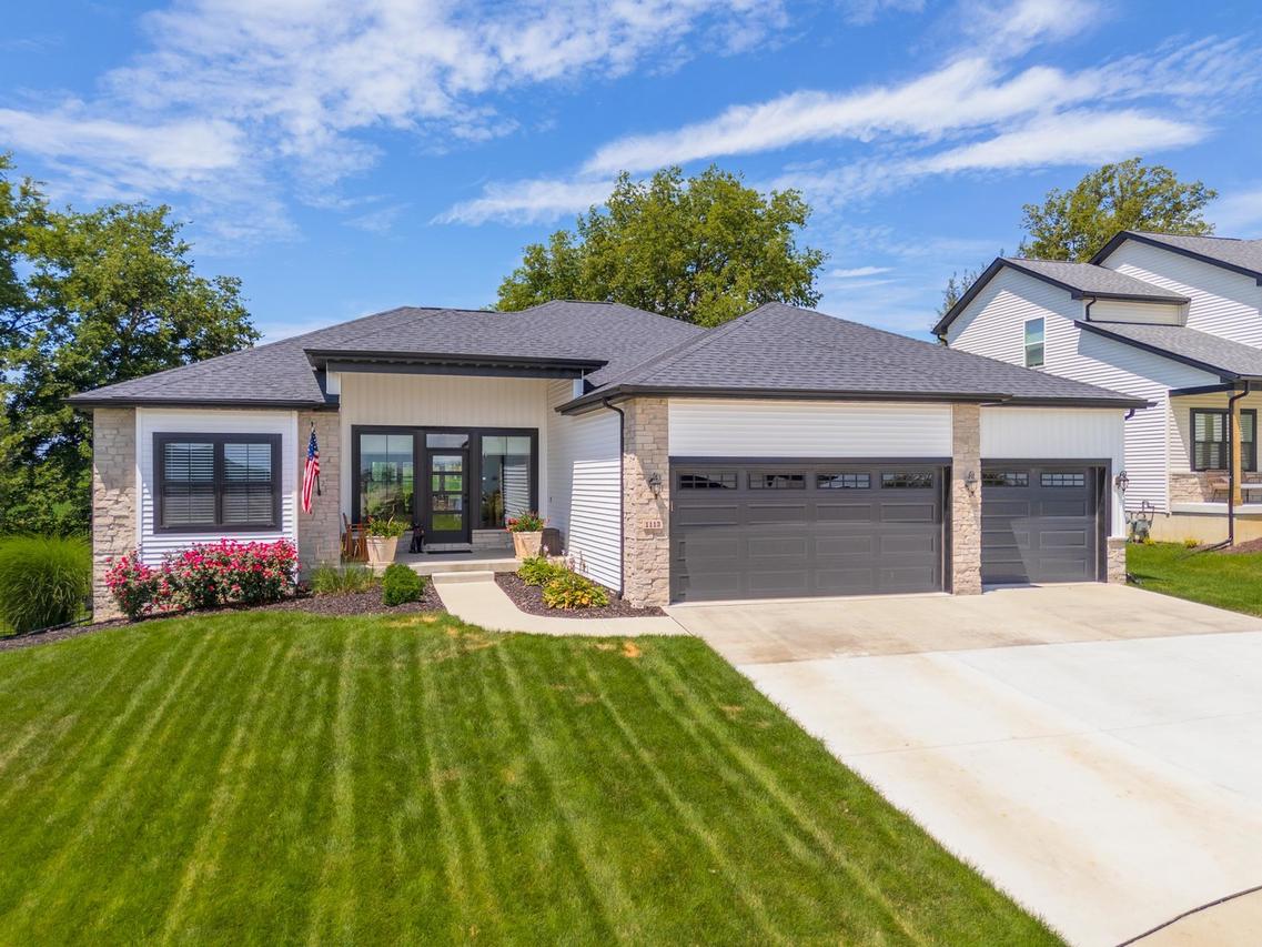 1113 Bell Grove Ln., Bloomington, IL 61705