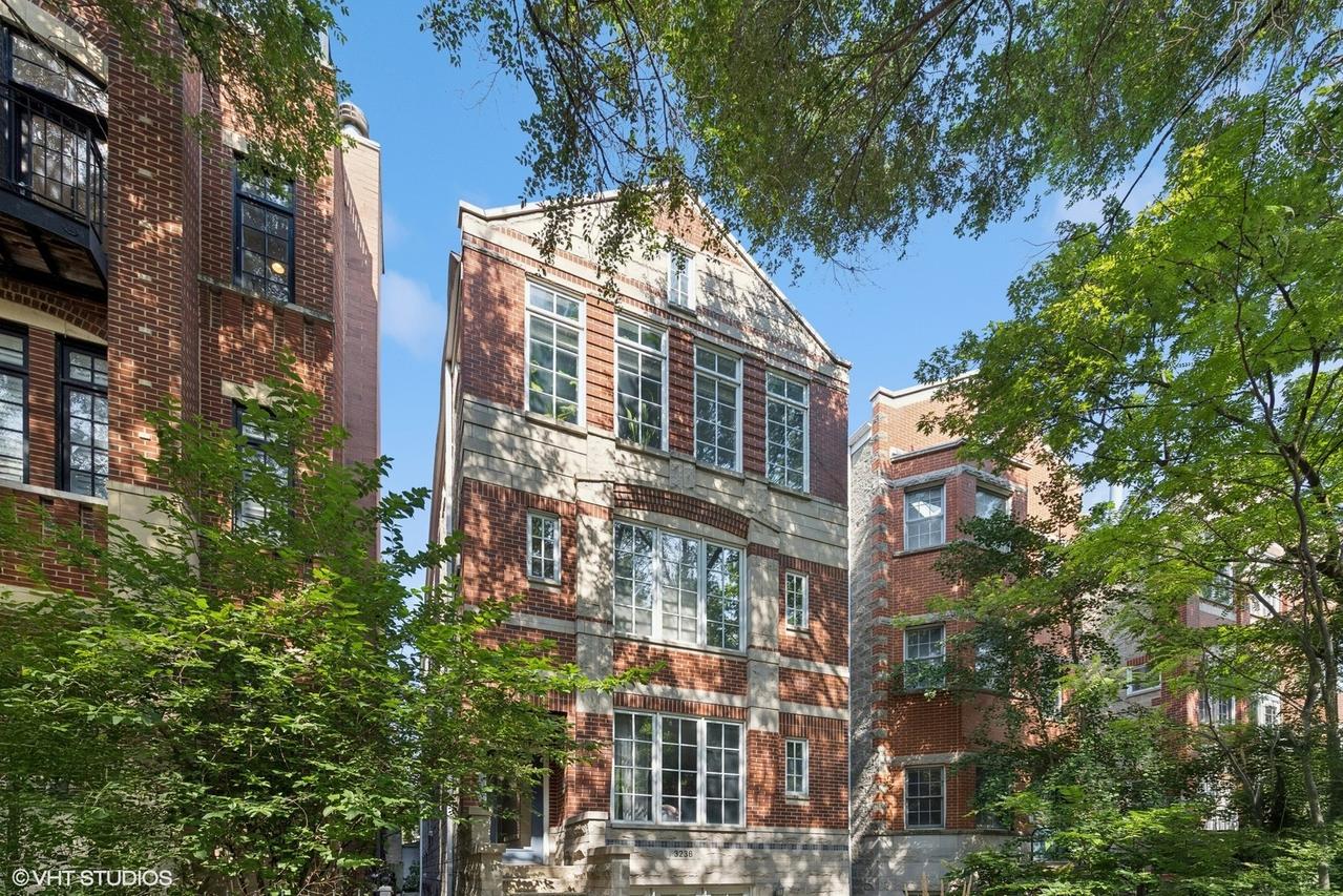 3236 N Seminary Ave. #2, Chicago, IL 60657