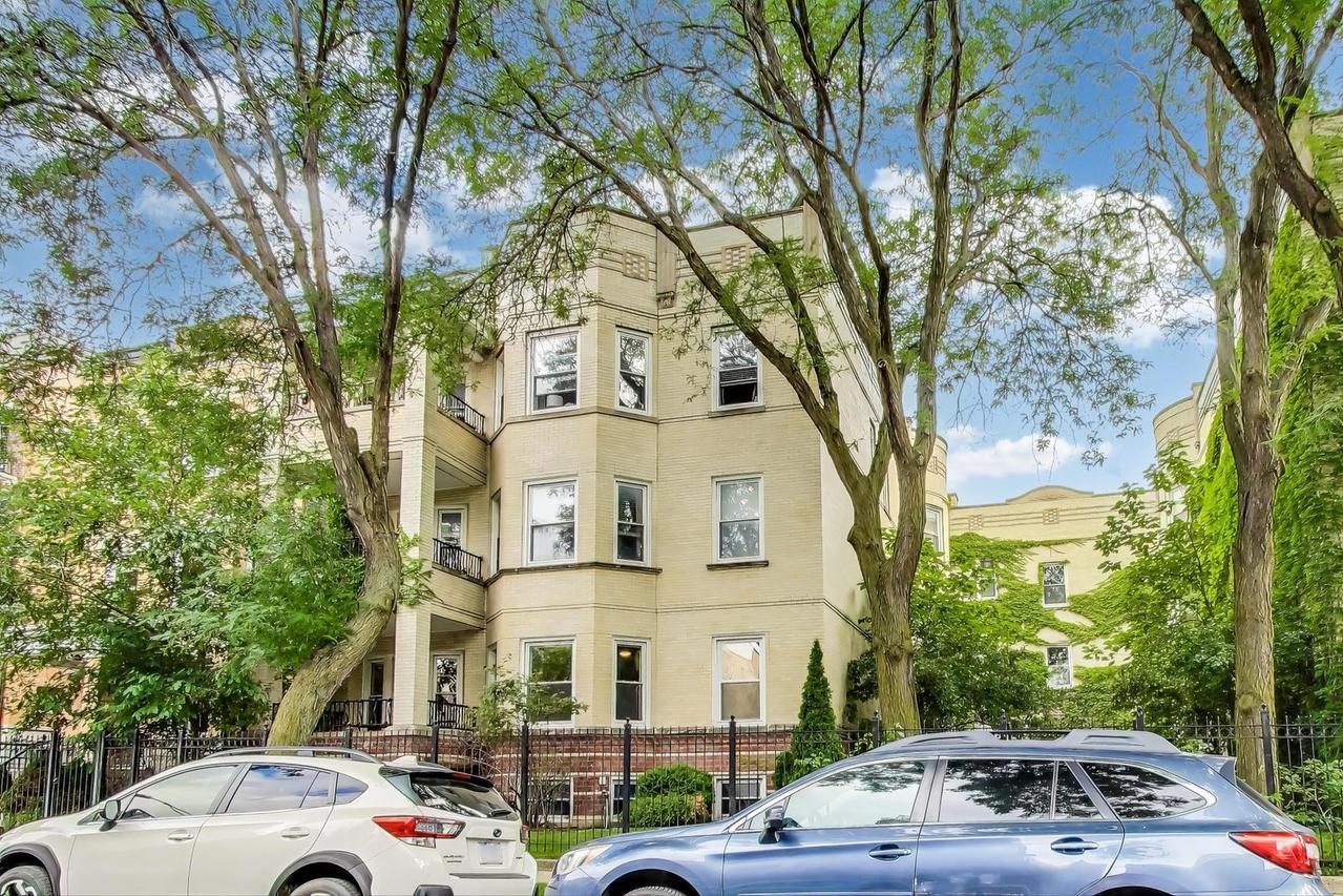 1442 W Carmen Ave. #1, Chicago, IL 60640