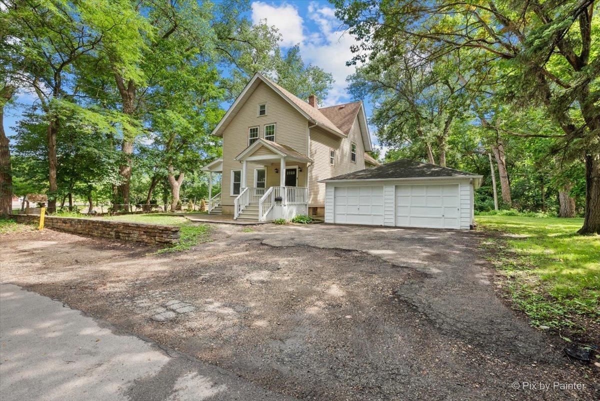 767 Dixon Ave., Elgin, IL 60120