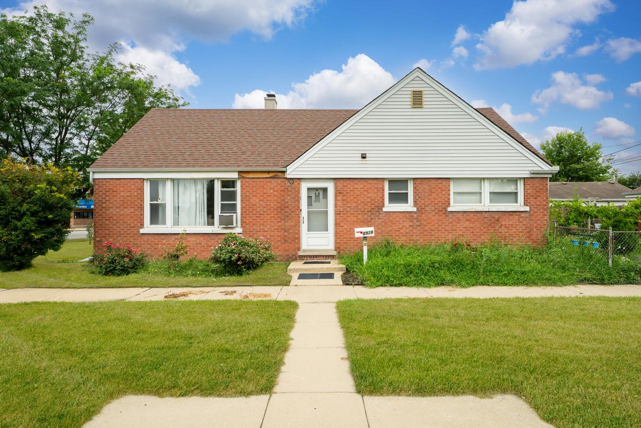 8928 Grand Ave., River Grove, IL 60171