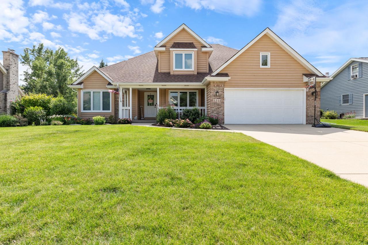 1231 Averill Dr., Batavia, IL 60510