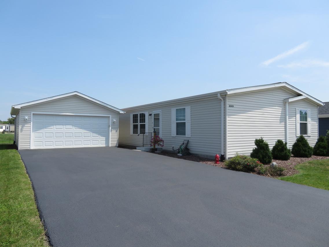 22409 Cedar Dr., Channahon, IL 60410