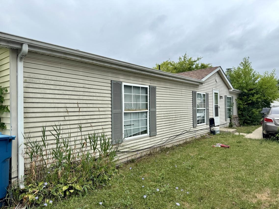 2246 Poplar Ln., Sauk Village, IL 60411
