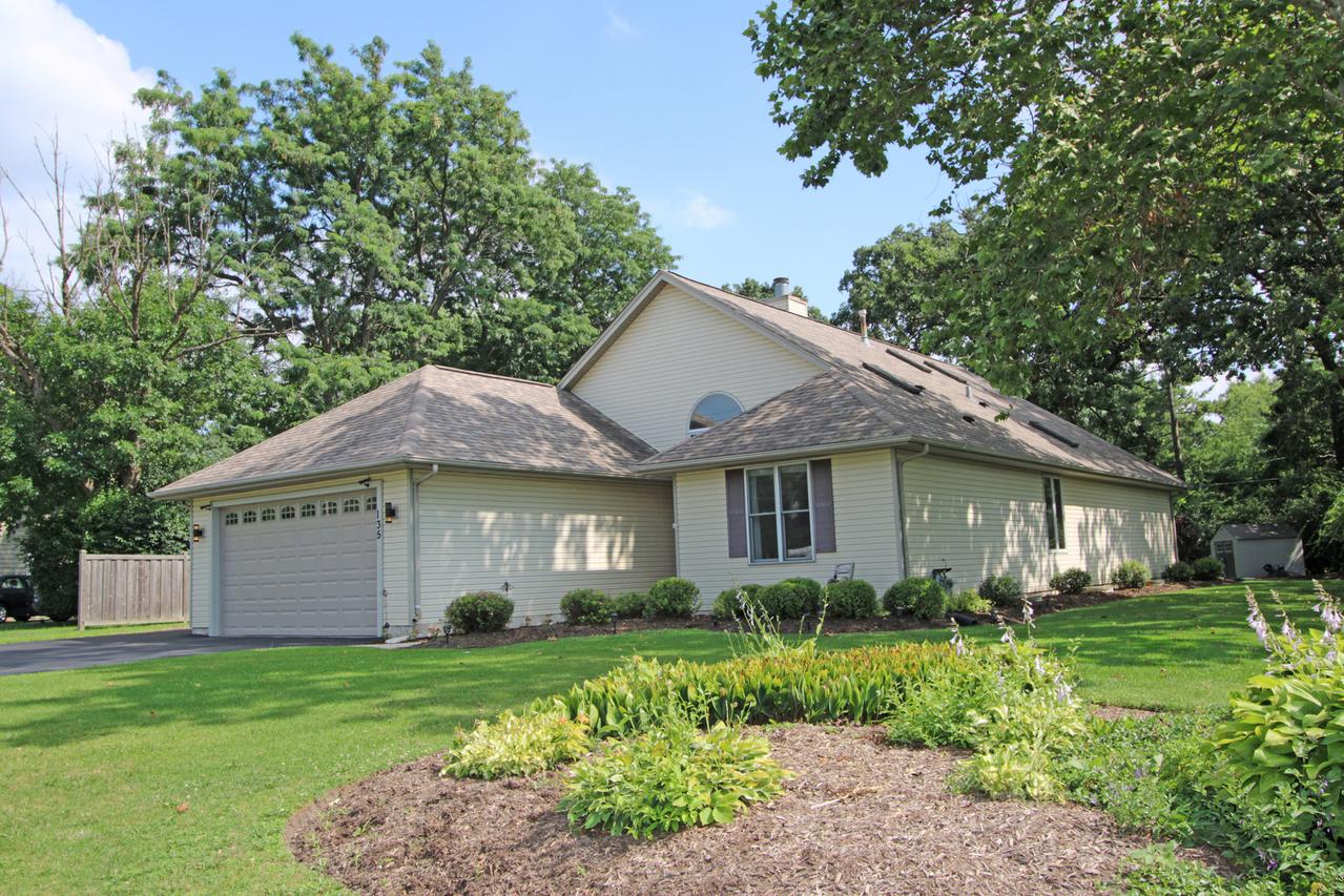 135 Miller Rd., Lake Zurich, IL 60047