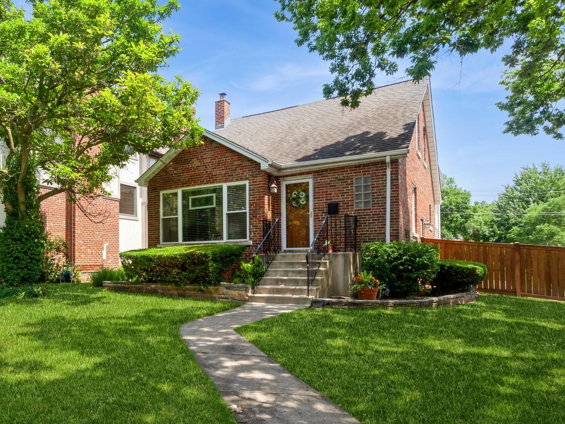4645 Grand Ave., Western Springs, IL 60558