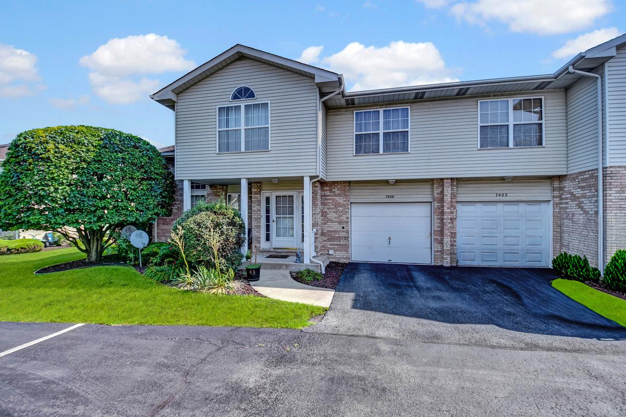 7420 Maple Dr., Justice, IL 60458