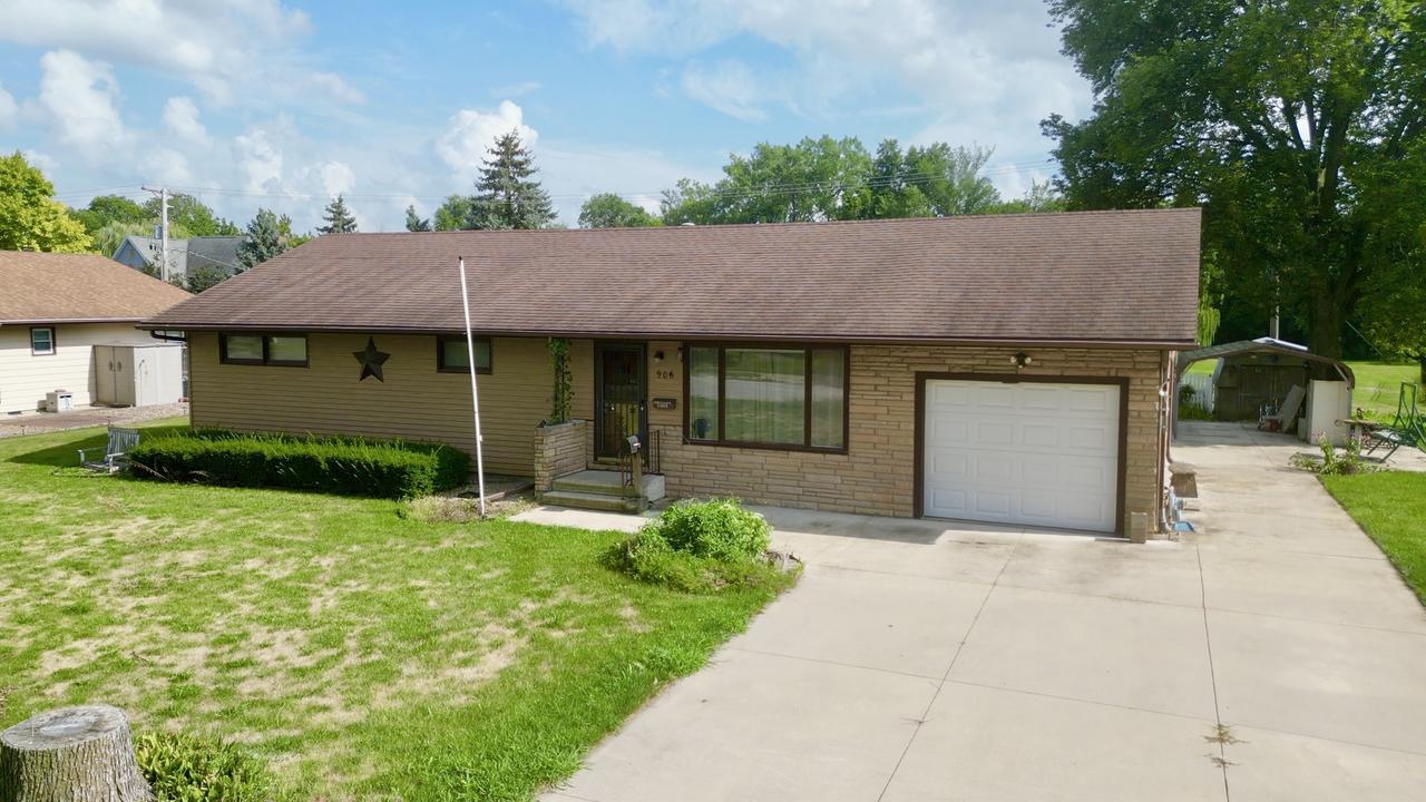 906 W Washington St., Pontiac, IL 61764