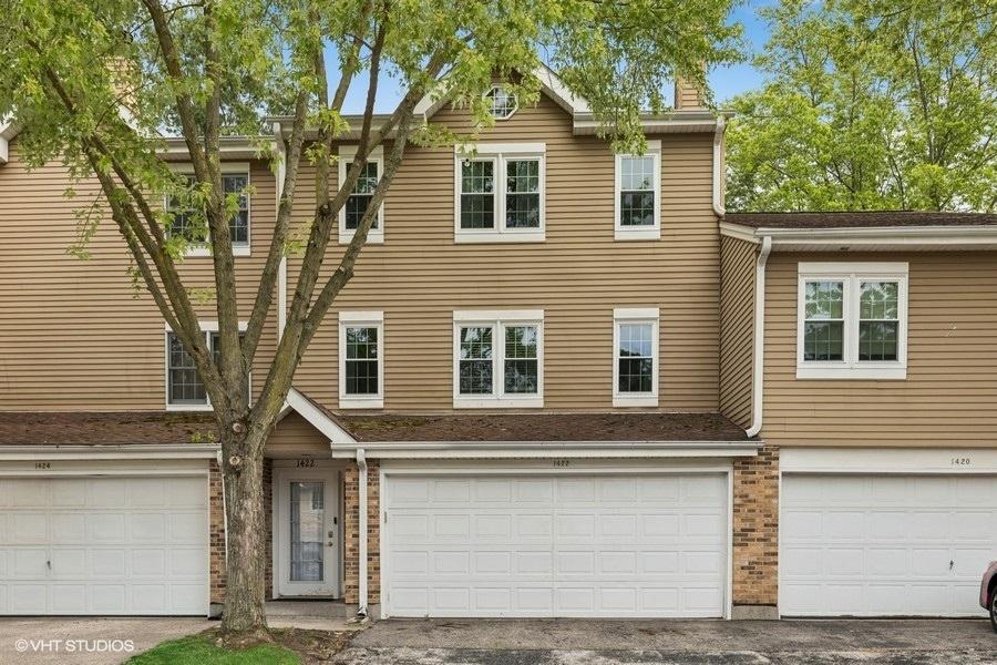 1422 Oakleaf Ln., Woodstock, IL 60098