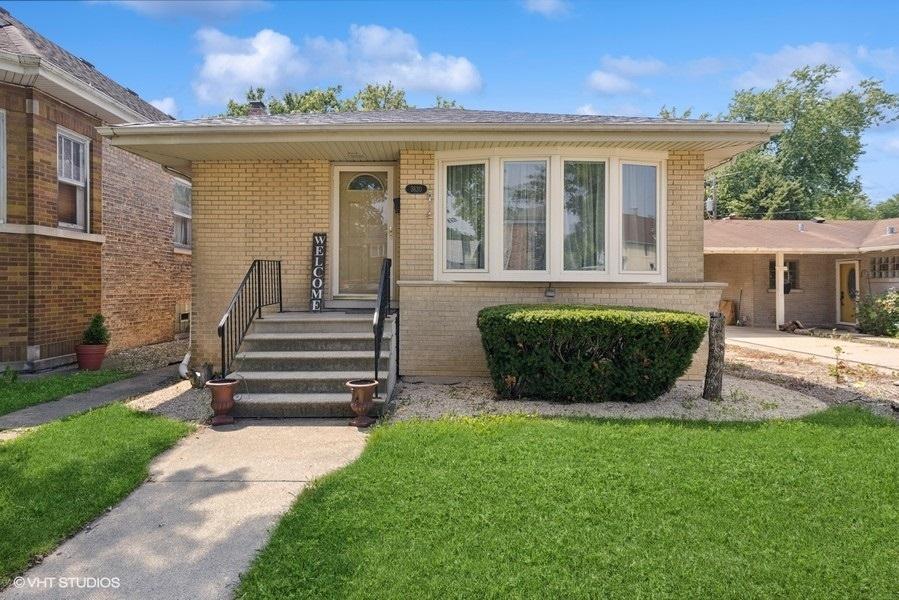 3630 Maple Ave., Brookfield, IL 60513