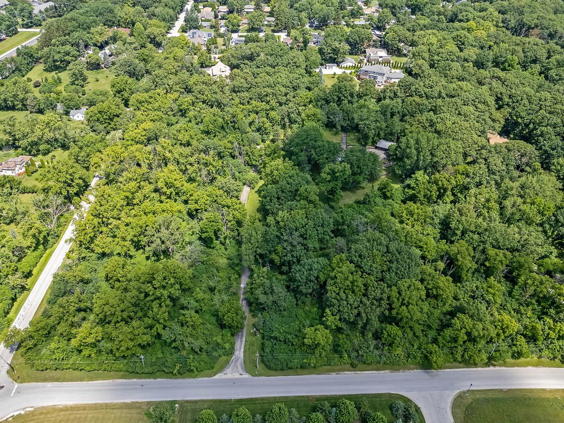 16W340 97th St., Burr Ridge, IL 60527