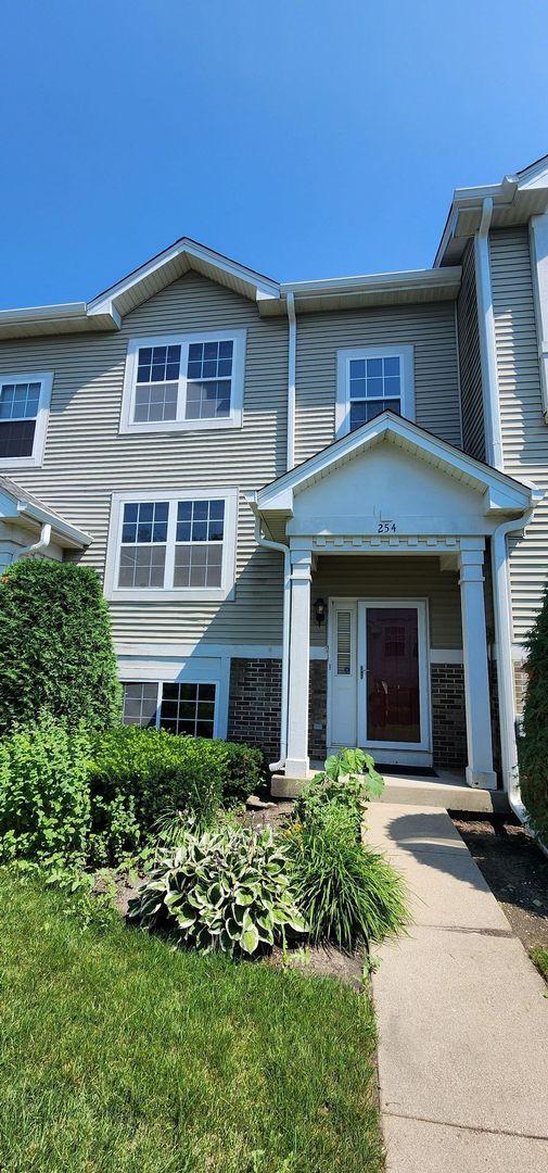254 Holiday Ln., Hainesville, IL 60073