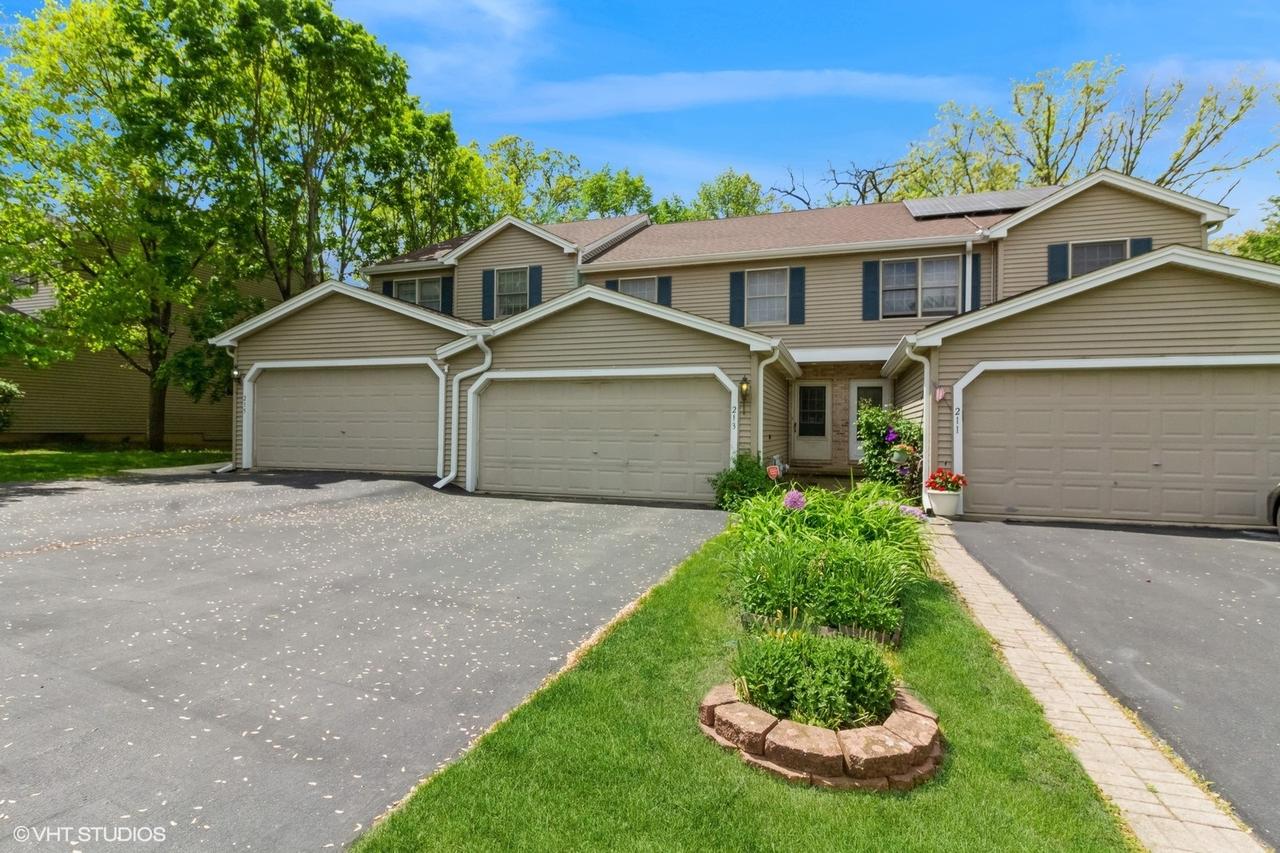 213 Pamela Dr., Bolingbrook, IL 60440