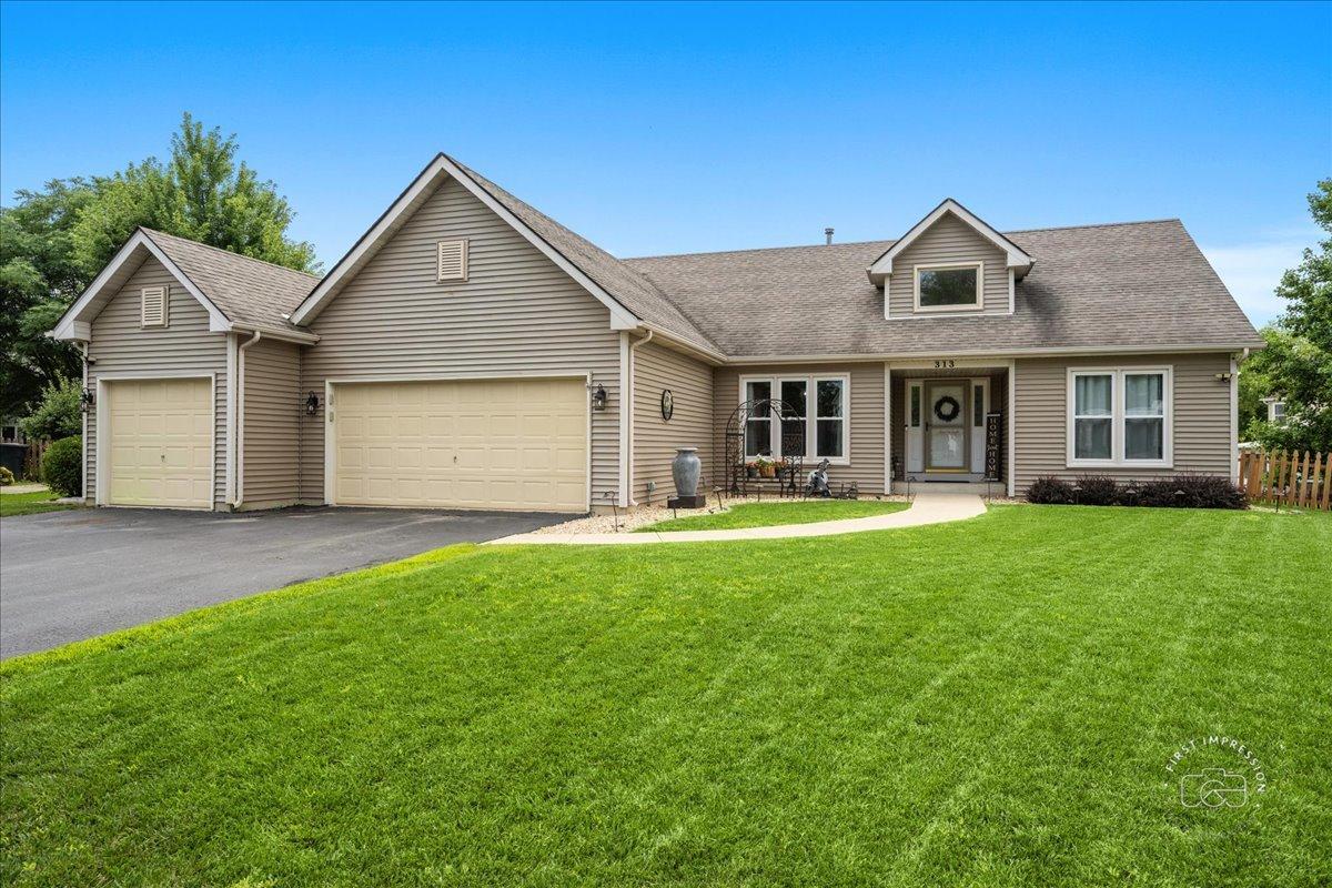 313 Carrie Ct., North Aurora, IL 60542