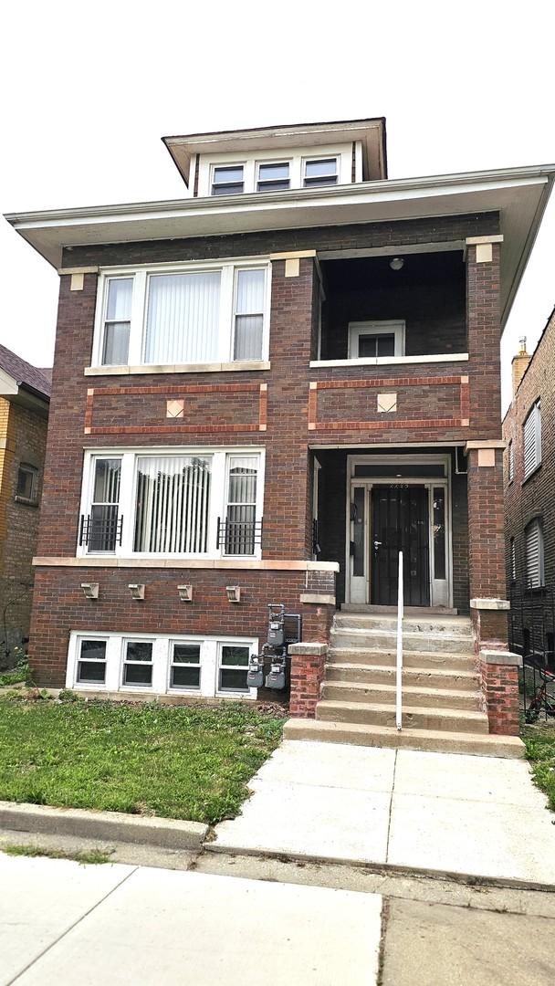 6632 S Maplewood Ave., Chicago, IL 60629