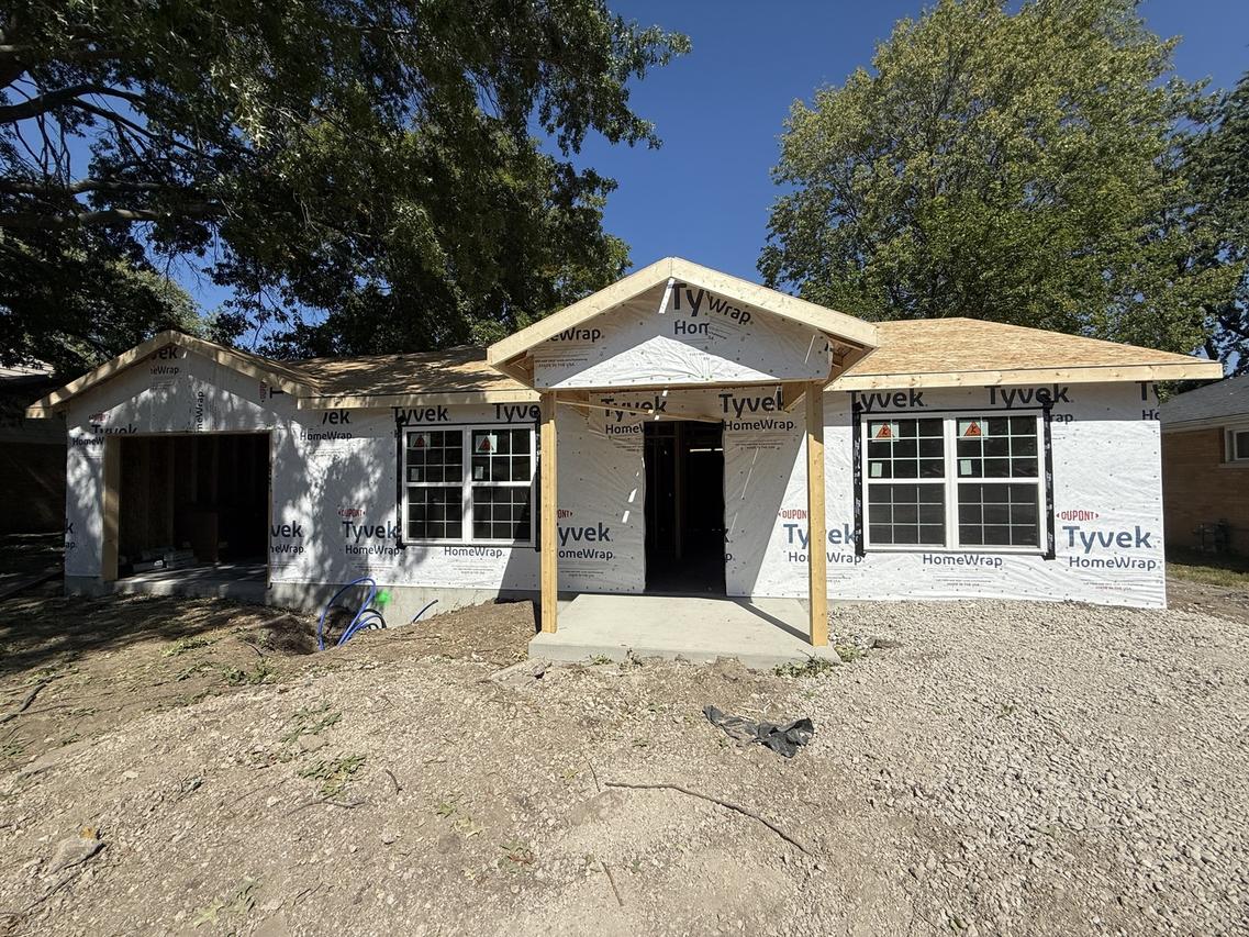 1106 Mitchem Dr., Urbana, IL 61801