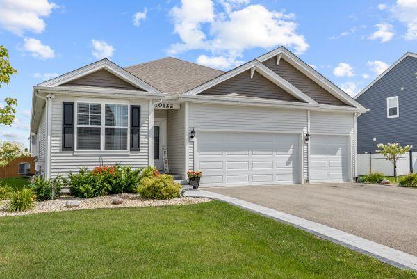 10122 Jonamac Ave., Huntley, IL 60142